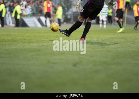 Glasgow, Scotland, UK 18 mai 2017, Partick Thistle v Celtic, Firhill Stadium, SPFL match 5-0. Scottish Premiership Partick Thistle vs Celtic 7:45pm jeudi 18 mai Firhill Stadium (Att : 7847) Banque D'Images