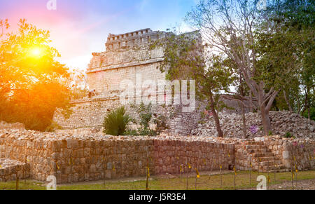 Célèbre pyramide Maya ruine à Kabah site archéologique de Chichen Itza au Yucatan, Mexique Banque D'Images