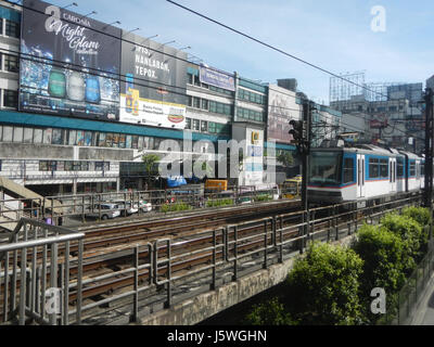 Le Guadalupe Cloverleaf Interchange est un centre de transport majeur à Mandaluyong, Makati City. Il relie plusieurs routes et constitue un élément clé de l'infrastructure de transport du cityÂ€™. Banque D'Images