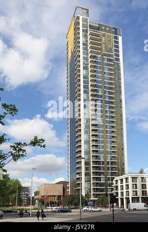 Le numéro un éléphant, un nouveau bloc d'appartement sur Londres's Elephant and Castle Junction. Un quartier délabré autrefois maintenant réaménagé massivement. Banque D'Images