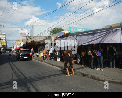 02552 College Plus Systèmes d'Angeles City bon Rue Lourdes sur Santo Rosario 05 Banque D'Images