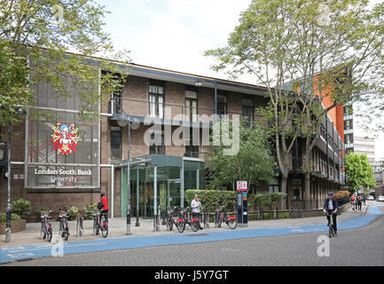 Southbank University, London, UK. Entrée du centre de recrutement et d'admission sur la rue Ontario. Banque D'Images