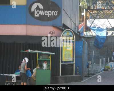 03724 Park Interchange Magallanes SLEx Bangkal ferroviaire PNR 37 Makati City Banque D'Images