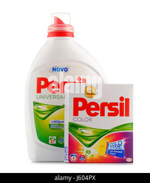 POZNAN, Pologne - 24 juin 2016 : introduite par Henkel en 1907 Persil a été la première disponible commercialement "activée" à lessive. Distr maintenant Banque D'Images