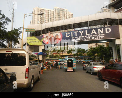 0216 Buendia station PNR Makati Executive Towers Pio del Pilar San Antonio Makati City 42 Banque D'Images