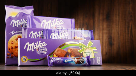 POZNAN, Pologne - 13 OCT 2016 : Milka est une marque de confiserie de chocolat qui trouve son origine en Suisse en 1825 et a été fabriqué par le monde Banque D'Images