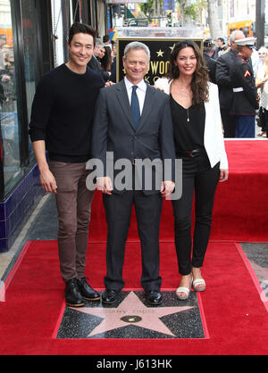 Gary Sinise honoré avec étoile sur le Hollywood Walk of Fame avec : Daniel Henney, Gary Sinise, Alana de la Garza Où : Hollywood, California, United States Quand : 18 Avr 2017 Crédit : FayesVision/WENN.com Banque D'Images