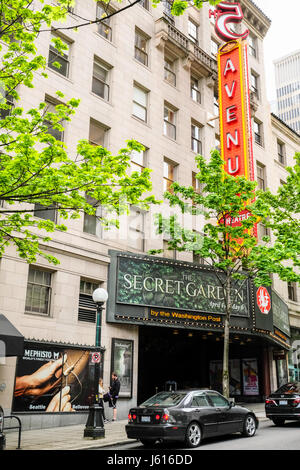 Une image verticale de Seattle's Fifth Avenue Theatre, Seattle, Washington, US Banque D'Images