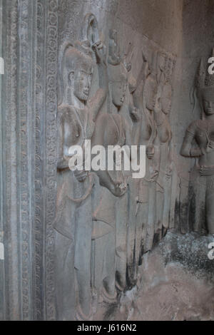 L'allégement de basse groupe de quatre apsaras d'Angkor Wat Banque D'Images