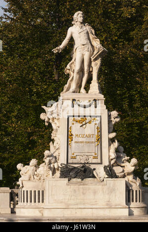 L'Autriche, Vienne, le palais impérial de Hofburg, Monument Mozart Banque D'Images