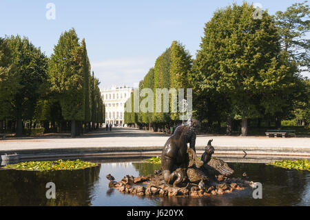 L'Autriche, Vienne, Schloss Schönbrunn, fontaine Banque D'Images