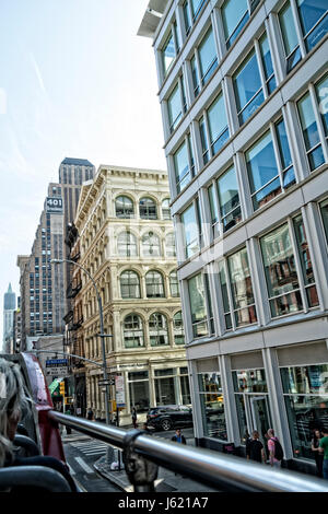 Multi Family Tenement Immeuble dans la Section de Greenpoint Brooklyn NY, USA Banque D'Images