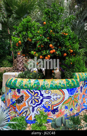 Londres, Royaume-Uni. 19 mai 2017. Le Jardin d'Inspiration Viking Cruises conçu par Sarah Eberle fondée sur le travail inspirant de Antoni Gaudi. Les préparatifs vont bon train à la 2017 RHS Chelsea Flower Show qui s'ouvre au public le mardi. Photo : Images éclatantes/Alamy Live News Banque D'Images