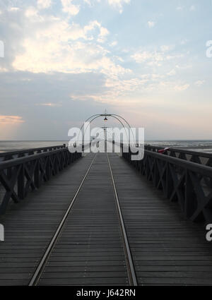 Jetée de Southport, dans le Lancashire en soirée Banque D'Images