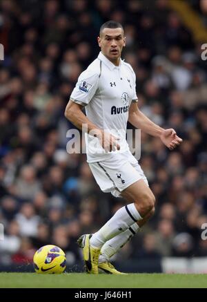 STEVEN CAULKER Tottenham Hotspur FC LONDON ENGLAND UK 09 Février 2013 Banque D'Images