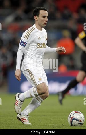 LEON BRITTON Swansea City FC STADE DE WEMBLEY Londres Angleterre 24 Février 2013 Banque D'Images