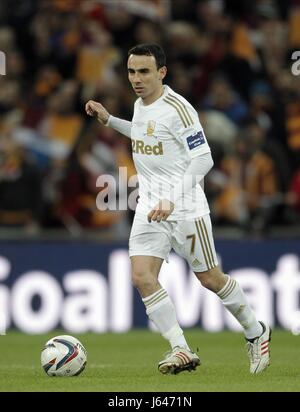 LEON BRITTON Swansea City FC STADE DE WEMBLEY Londres Angleterre 24 Février 2013 Banque D'Images