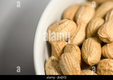 Aliment alimentaire arachides Noix aliment alimentaire européen vierge noix arachides caucasienne Banque D'Images