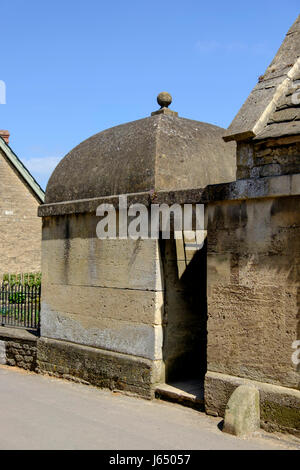 Un joli village de Lacock dans le Wiltshire England UK Banque D'Images