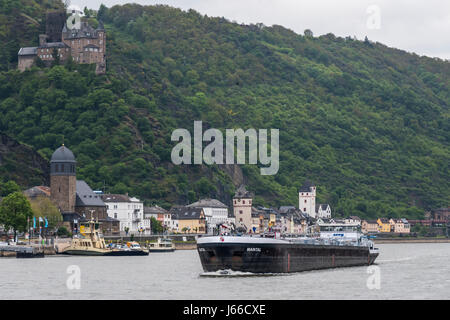 Transport de marchandises sur le Rhin, Allemagne Banque D'Images
