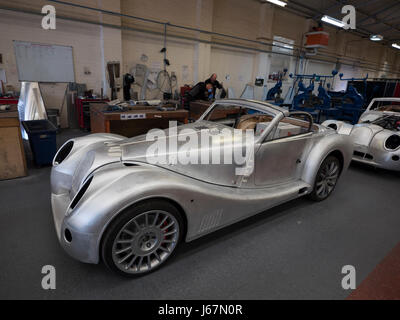 Morgan Motor Cars sont toujours effectués à Malvern, en Angleterre plus qu'ils étaient au début du xxe siècle. Les autos sont fabriqués à la main de production limitée et Banque D'Images