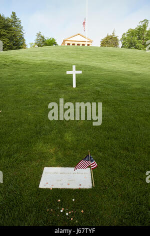 Edward Moore kennedy teddy ted tombe avec coins cimetière Arlington Washington DC USA Banque D'Images