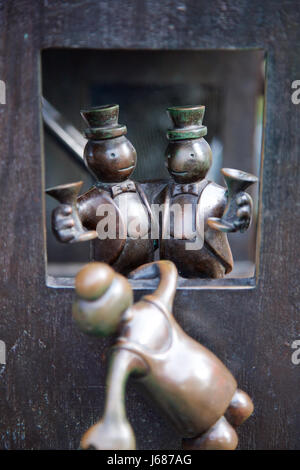 Sculpture par Tom Otterness en Rockefeller Park, Battery Park City, New York, NY, USA. Banque D'Images