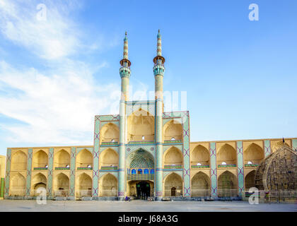 Vue sur la Mosquée Amir Chakhmaq Yazd, Iran en complexe Banque D'Images