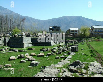 Temple du Soleil Martan, territoire syndical du Cachemire, Surya (la principale divinité solaire de l'hindouisme) et construit au cours du 8ème siècle ce. (© Saji Maramon) Banque D'Images