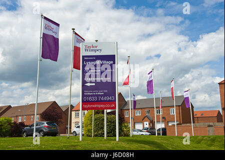 Taylor Wimpey Lysaght Village housing development sur le site ancienne aciérie à Newport, Pays de Galles, Royaume-Uni Banque D'Images