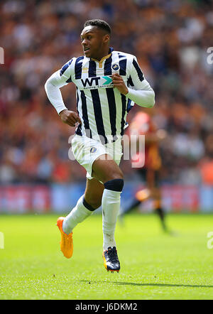 Le Millwall Mahlon Romeo en action au cours de la Sky Bet la League One final play off au stade de Wembley, Londres. ASSOCIATION DE PRESSE Photo. Photo date : Samedi 20 Mai, 2017. Voir l'ACTIVITÉ DE SOCCER histoire finale. Crédit photo doit se lire : Mike Egerton/PA Wire. RESTRICTIONS : EDITORIAL N'utilisez que pas d'utilisation non autorisée avec l'audio, vidéo, données, listes de luminaire, club ou la Ligue de logos ou services 'live'. En ligne De-match utilisation limitée à 75 images, aucune émulation. Aucune utilisation de pari, de jeux ou d'un club ou la ligue/dvd publications. Banque D'Images