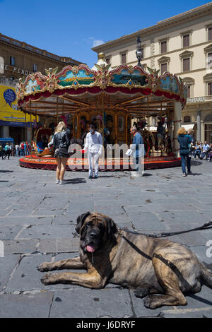 Caroussel sur la Piazza della Repubblica à Florence, Toscane, Italie Banque D'Images