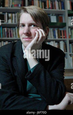 Owen Hatherley (né le 24 juillet 1981 à Southampton, UK), écrivain et journaliste britannique basé à Londres qui écrit principalement sur l'architecture, de la politique et de la culture. Banque D'Images