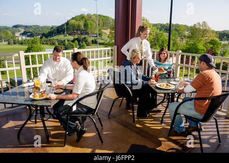 Sevierville Tennessee, Smoky Mountains, Kodak, Chop maison maisons maison résidence, restaurant restaurants repas manger dehors café cafés bistrot, homme Banque D'Images