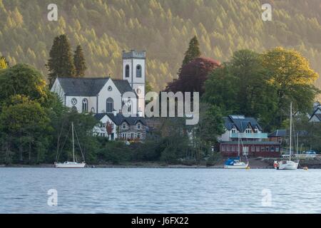 Kenmore, UK. 21 mai, 2017. Loch Tay prises de Taymouth Marina près de Kenmore, un petit village dans le Perthshire dans les Highlands d'Écosse : Crédit Dyson riche/Alamy Live News Banque D'Images