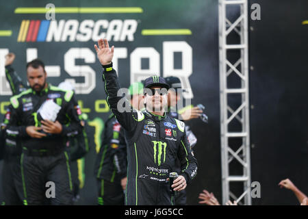 Concord, NC, USA. 20 mai, 2017. 20 mai 2017 - Concord, NC, USA : Kurt Busch (41) est présenté à la foule pour le NASCAR Monster Energy All-Star Race à Charlotte Motor Speedway à Concord, NC. Crédit : Justin R. Noe Asp Inc/ASP/ZUMA/Alamy Fil Live News Banque D'Images