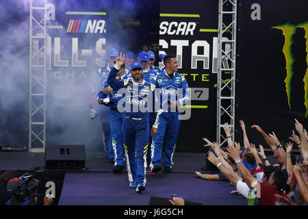 Concord, NC, USA. 20 mai, 2017. 20 mai 2017 - Concord, NC, USA : Jimmie Johnson (48) est présenté à la foule pour le NASCAR Monster Energy All-Star Race à Charlotte Motor Speedway à Concord, NC. Crédit : Justin R. Noe Asp Inc/ASP/ZUMA/Alamy Fil Live News Banque D'Images