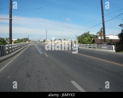 09889 Santa Maria Bulacan Bridge 31 Lalakhan La route de contournement de Santa Clara Santa Maria River Banque D'Images