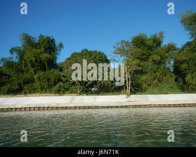 09541 Rives Pulilan Plaridel Bulacan 25 construction d'enrochement Banque D'Images