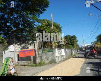 07532 San Rafael Memorial Park Highway San Roque Bulacan ferme au marché Road 07 Banque D'Images