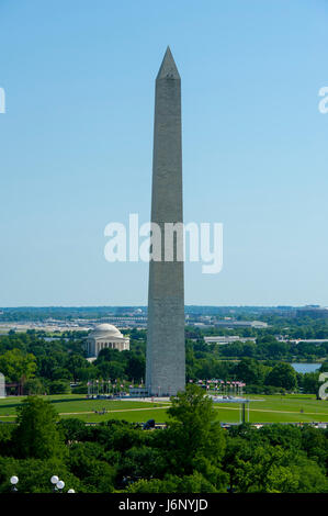 USA Washington D.C. Le Monument de Washington et Jefferson Memorial sur le National Mall journée ensoleillée Banque D'Images