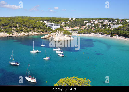 La plage de Cala Galdana Minorque île Baearic - vue sur la plage et sur la mer Banque D'Images