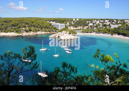 La plage de Cala Galdana Minorque île Baearic - vue sur la plage et sur la mer Banque D'Images