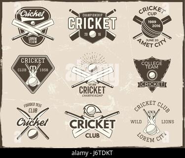 Jeu de cricket modèle rétro sport logo designs. Utilisés comme des icônes, des insignes, emblèmes, étiquette ou d'impression. Championnat de sport d'illustration vectorielle. Isolé sur fond rayé Illustration de Vecteur