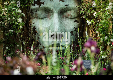 Londres, Royaume-Uni. 22 mai, 2017. Feuille d 'esprit' sculpture par Simon le pivot. RHS Chelsea Flower Show © Guy Josse/Alamy Live News Banque D'Images