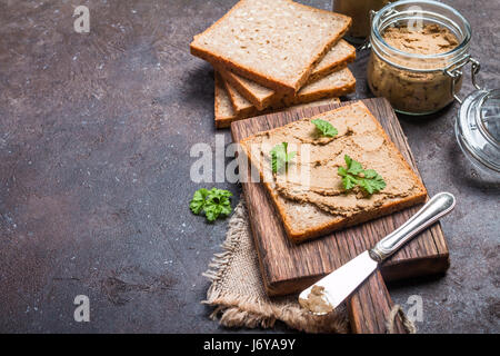 Le pâté de foie de poulet frais Banque D'Images