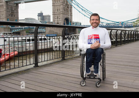 Une séance de photos pour les athlètes en fauteuil roulant en compétition dans le Marathon de Londres 2017 EN VEDETTE : Kurt Fearnley Où : London, Royaume-Uni Quand : 21 Avr 2017 Crédit : Alan West/WENN.com Banque D'Images