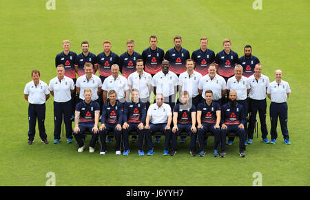 L'Angleterre squad et le personnel de l'avant de la première Royal London oe jour match international contre l'Afrique du Sud, au cours de la journée des médias à Headingley, Leeds. Banque D'Images