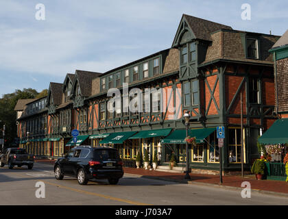 Le quartier commerçant de l'Avenue Bellevue à Newport, Rhode Island, Banque D'Images