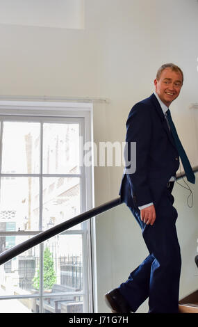 Richmond, London, UK. 22 mai 2017. Tim Farron et Vince Cable visiter broutent AC à Richmond au sud de Londres. Crédit : Matthieu Chattle/Alamy Live News Banque D'Images